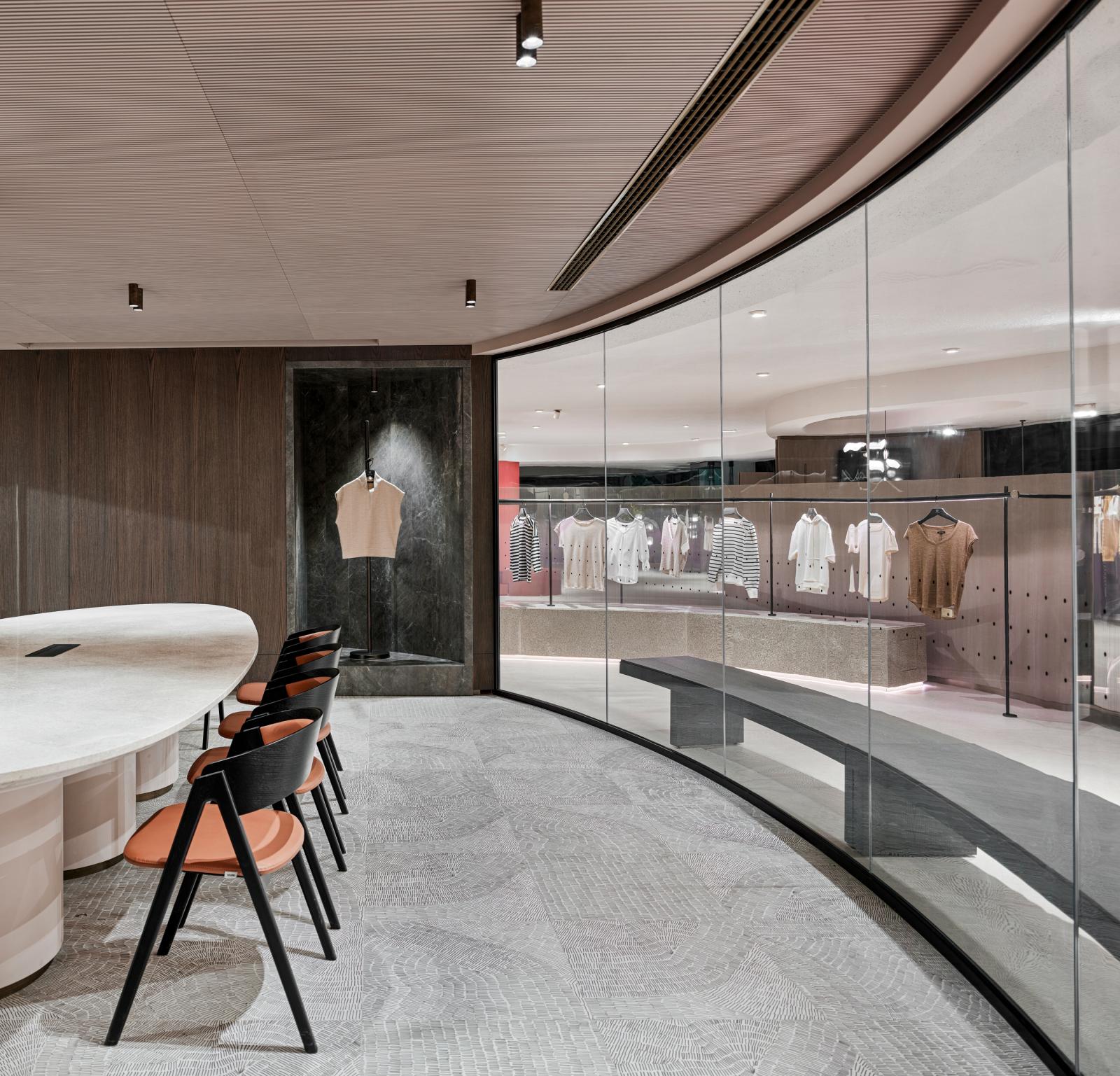 Gallery 10