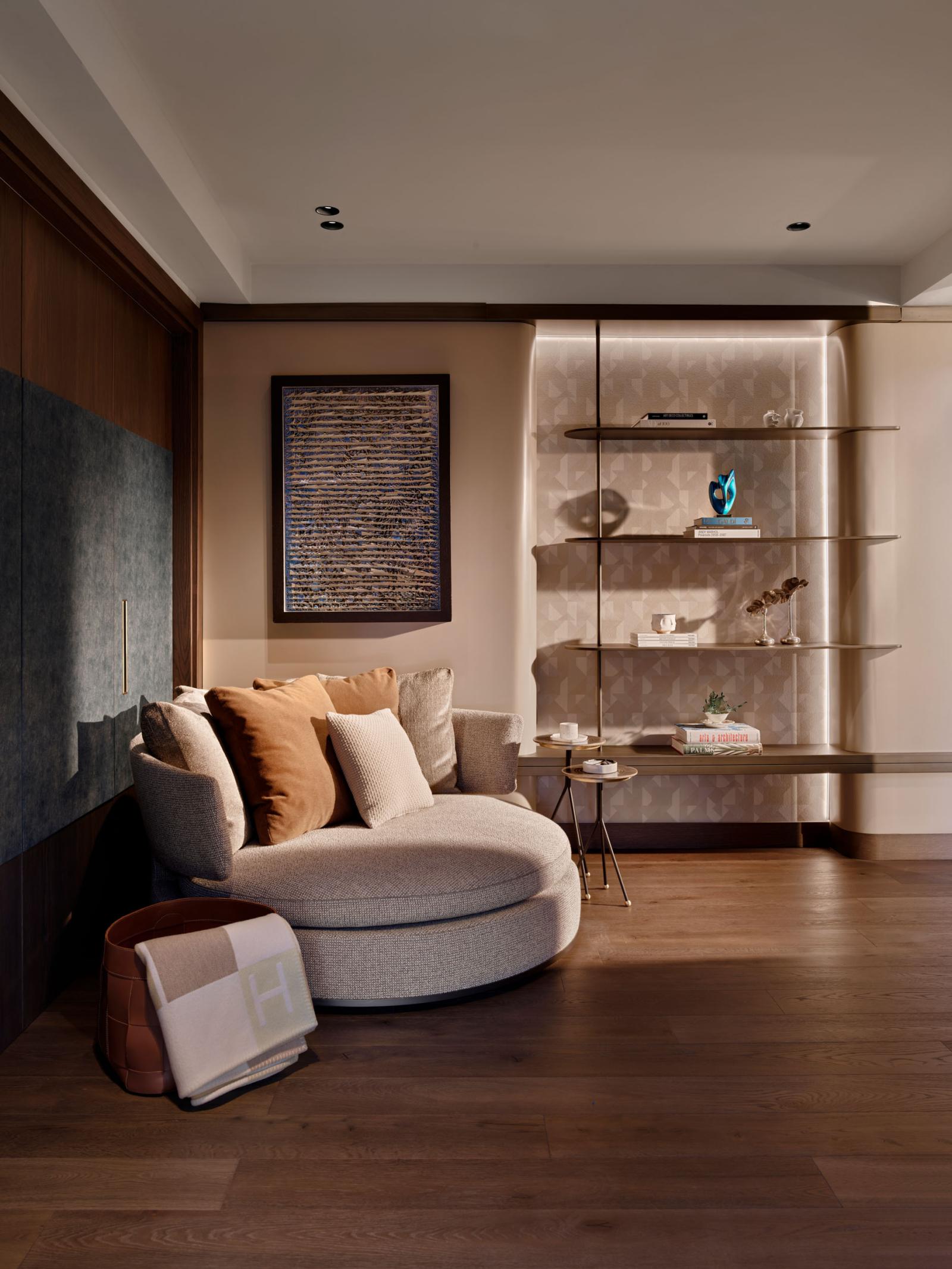 Gallery 15