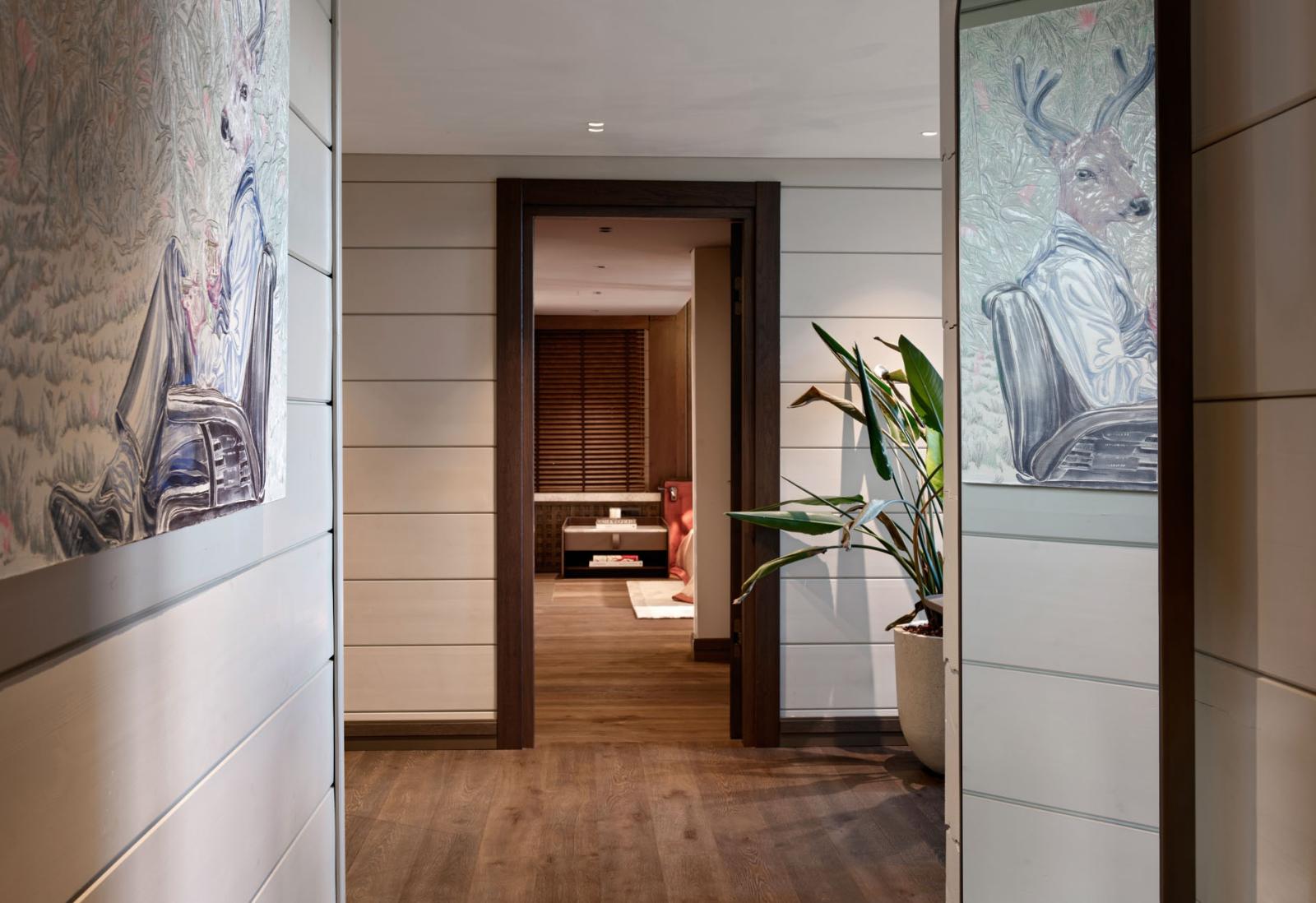 Gallery 24