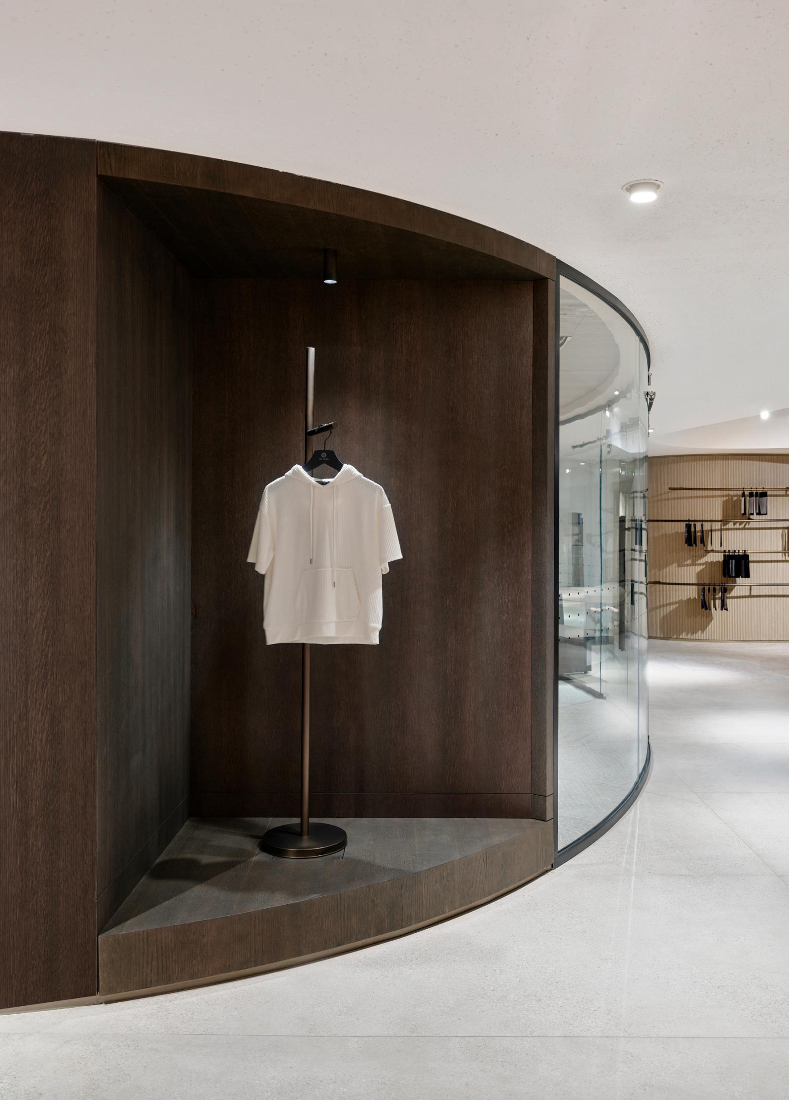 Gallery 9