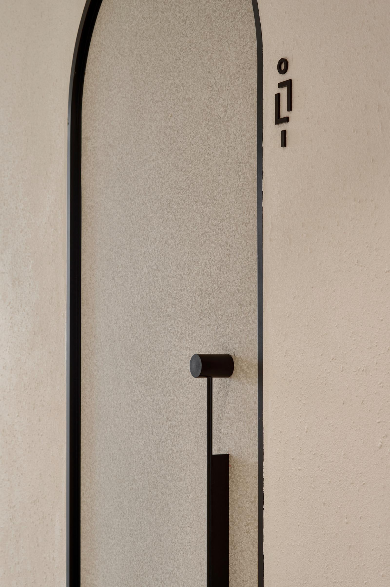 Gallery 16