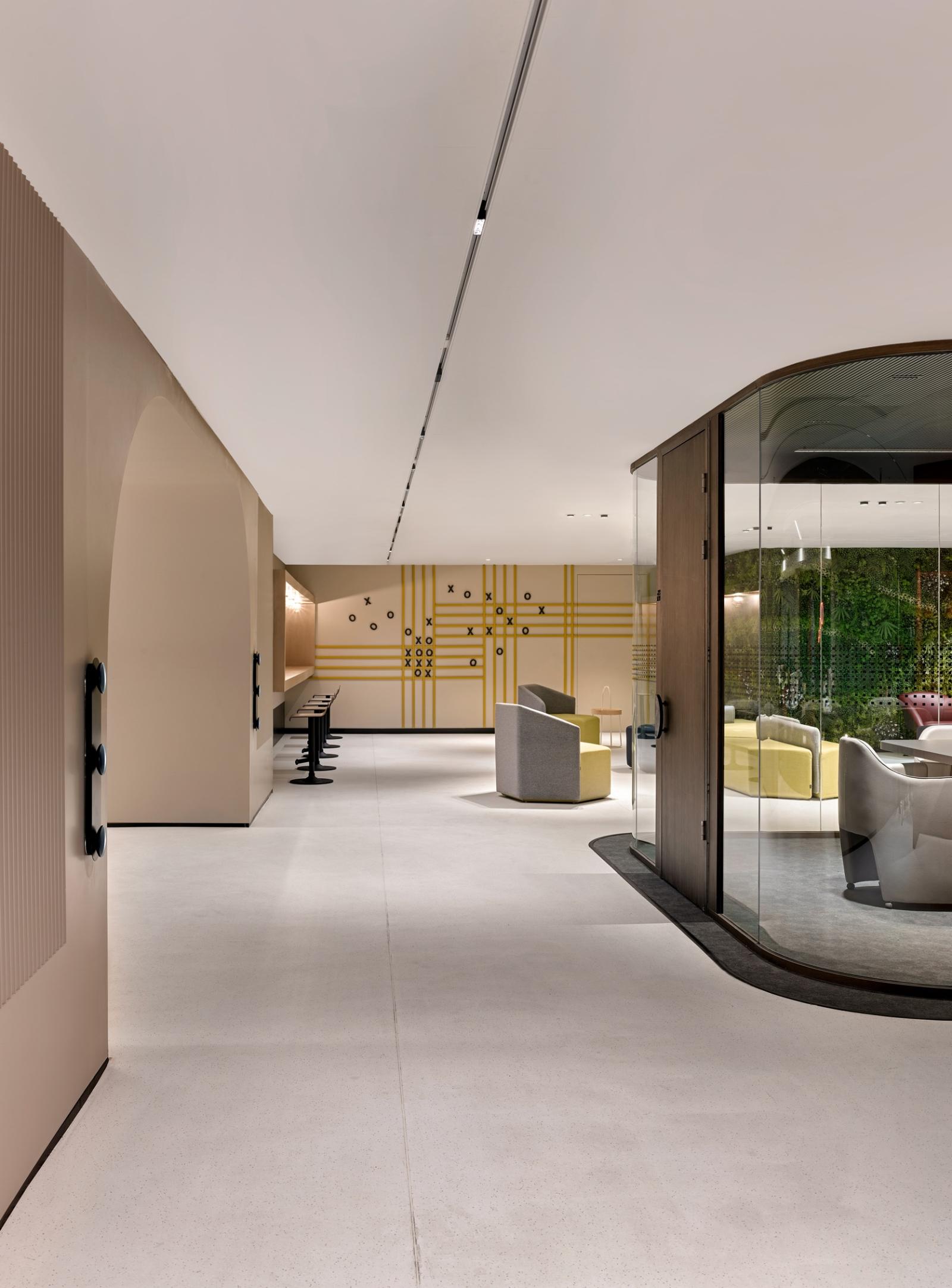 Gallery 9