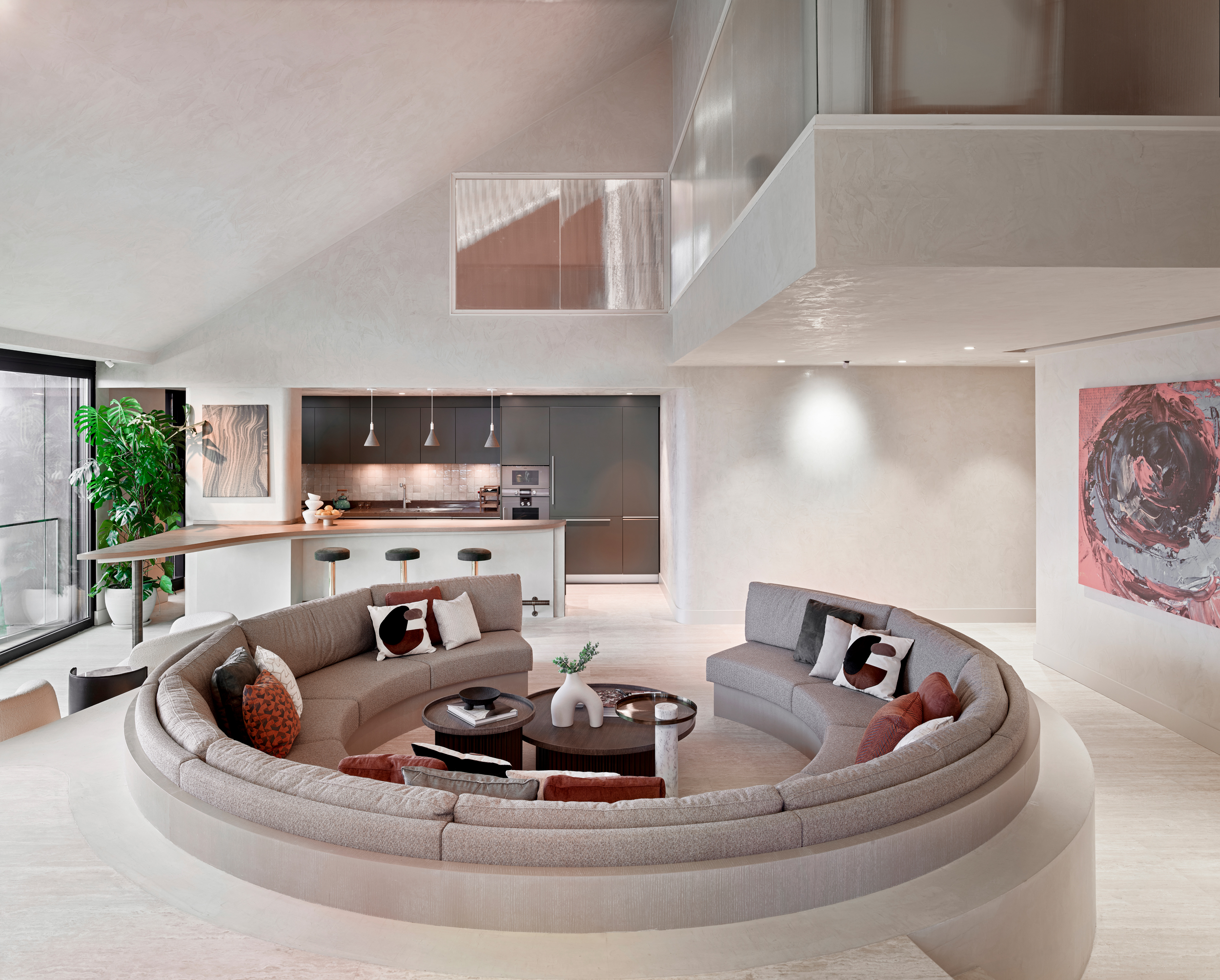 M HOUSE